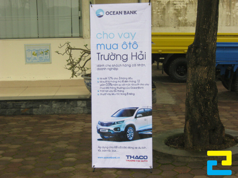 Mẫu standee cho vay tiền mua ô tô Trường Hải THACO