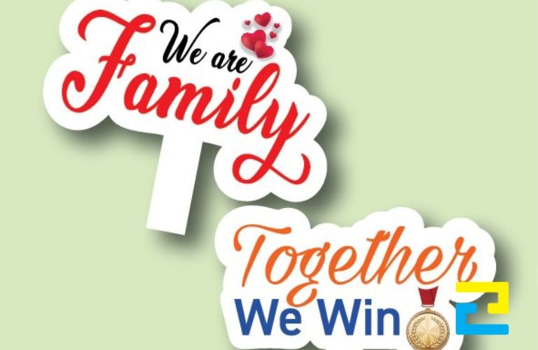 Mẫu Bảng Hashtag Cầm Tay Dành Cho Gia đình Thể Hiện Thông điệp Yêu Thương, đoàn Kết, được Làm Từ Chất Liệu Mica Vfa Mực Dầu Giúp Chống Không Bị Trôi, Bị Lem Lâu Phai, Thời Gian Sử Dụng Lâu Compressed