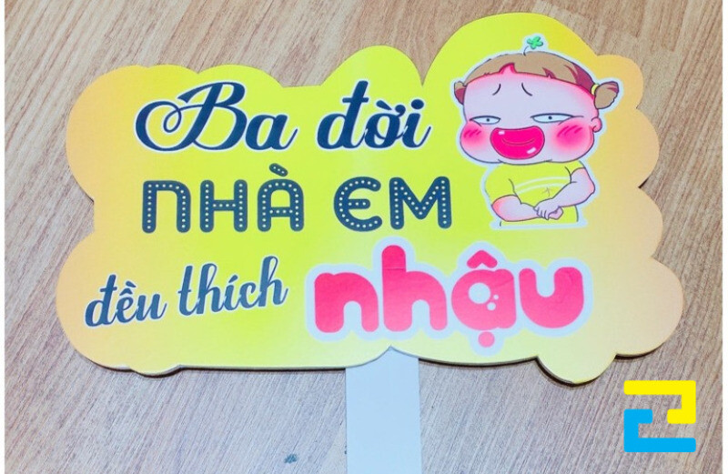Hashtag Cầm Tay Chủ Đề Ăn Nhậu Kết Hợp Chữ và Hình Ảnh, Tạo Sự Sinh Động và Hài Hước