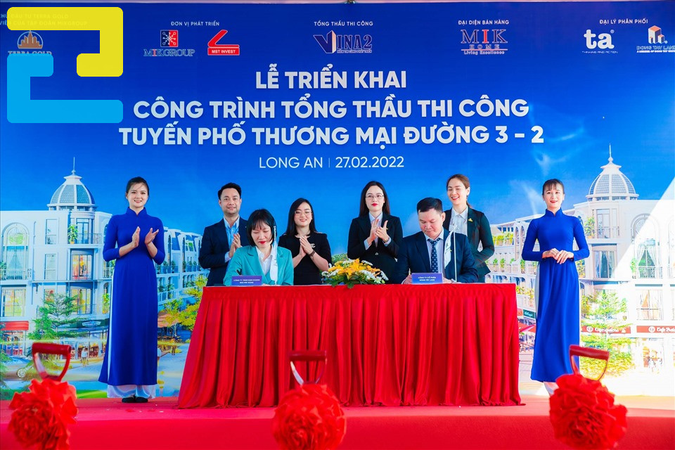 Background Bất động Sản Rất Cần Thiết Với Mọi Buổi Lễ.