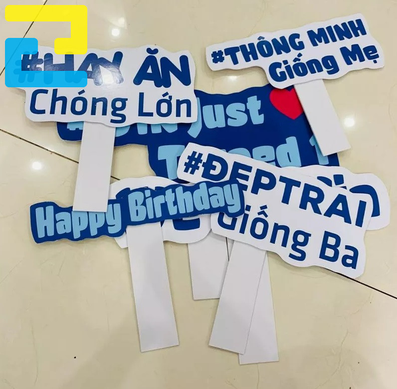 Các Mẫu Hashtag Cầm Tay đầy Tháng Của In Ấn Quảng Cáo 2h đẹp Mắt.