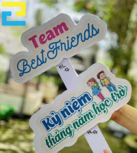 Lưu Giữ Kỷ Niệm Với Các Mẫu Hashtag Cầm Tay.