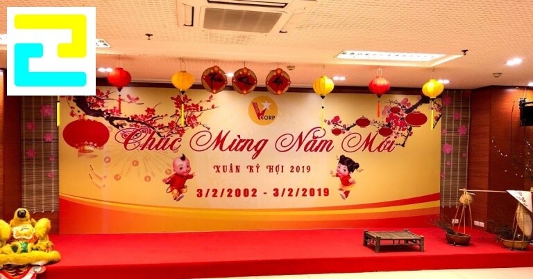 Đèn trang trí cho không gian bữa tiệc tất niên