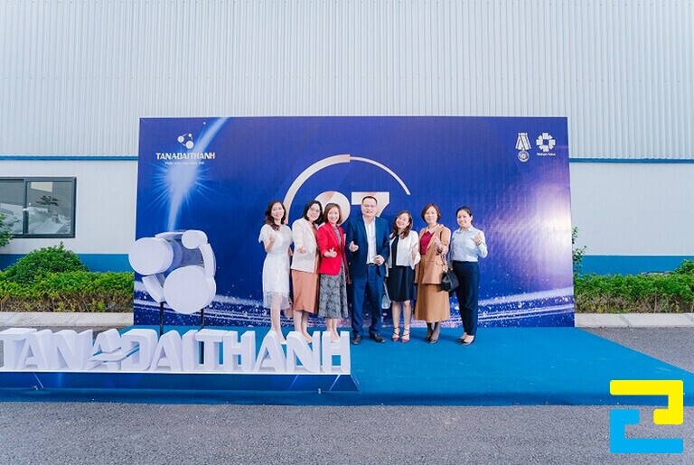 Chữ nổi đèn led trang trí khu vực check in sự kiện