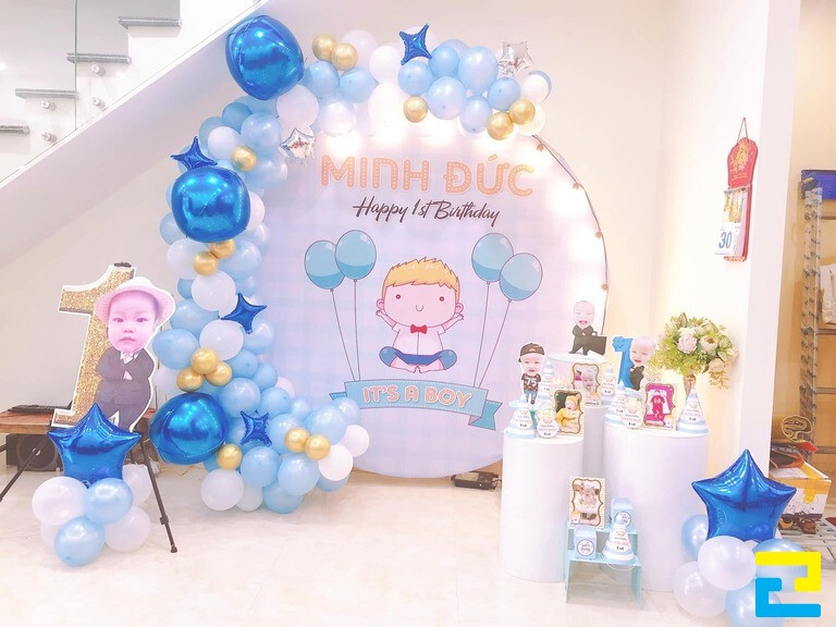 Trang trí tiệc cho bé thích màu xanh