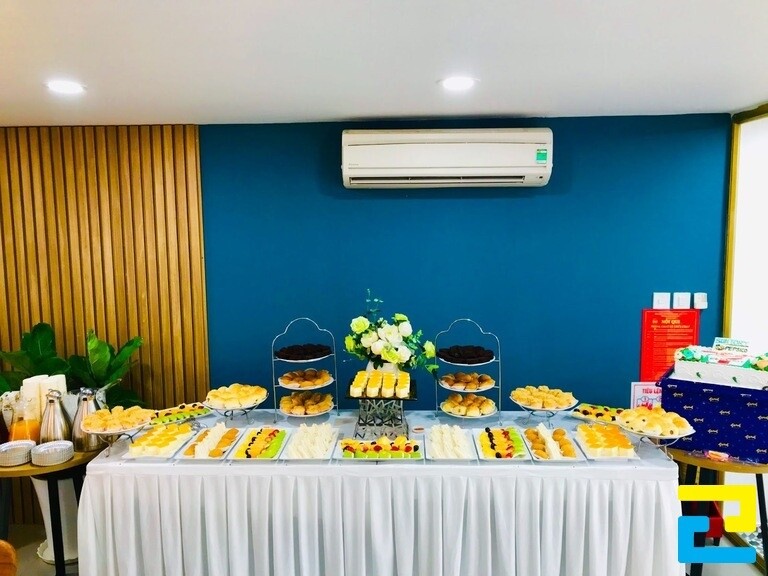 Trang trí khu vực tiếp khách spa khai trương