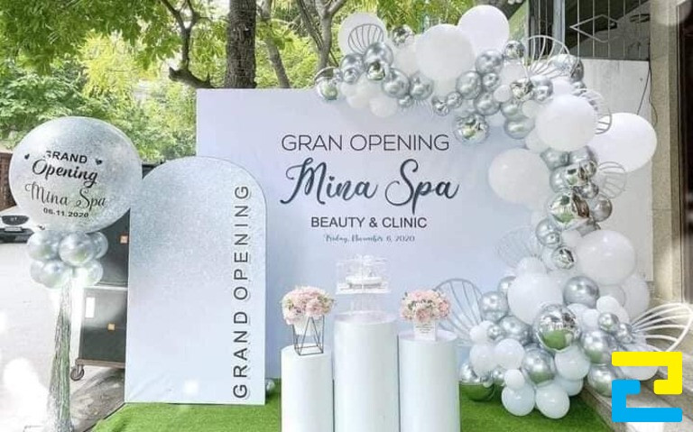 Trang trí spa khai trương đơn giản nhưng đẹp mắt