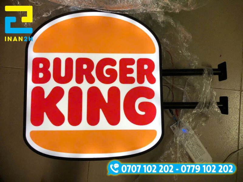 Hình dạng viền khung biển hộp đèn mica được định hình đa dạng