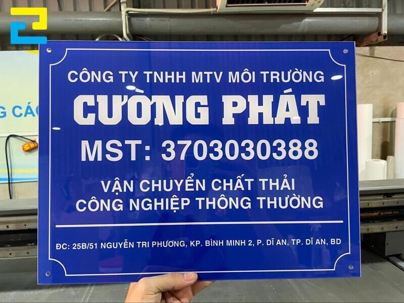 Mẫu biển tên công ty mica công nghệ in UV 2.