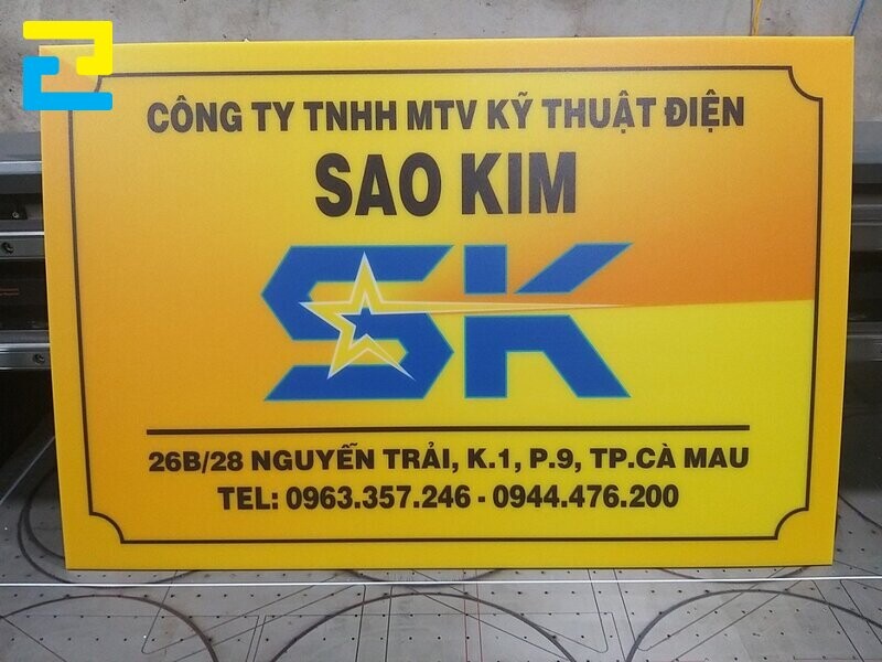 In biển tên công ty mica kích thước lớn 60x40cm.