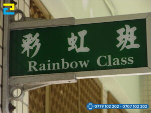 Bang Ten Lop Hoc Chat Lieu Mica