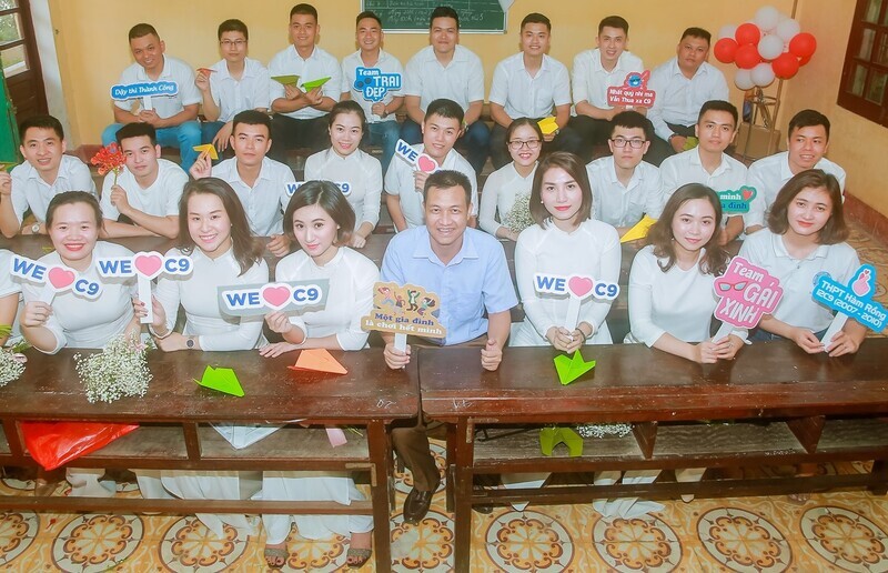 In Ấn 2H - Dịch vụ in hashtag cầm tay giá rẻ lấy ngay