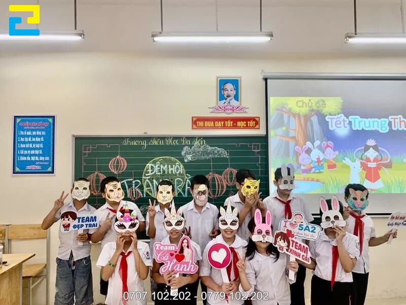 Loi Ich Cua Hashtag Khai Giang