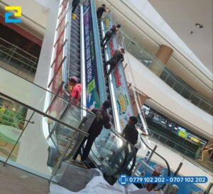 Inan2h Thi Cong Decal Thang Cuon