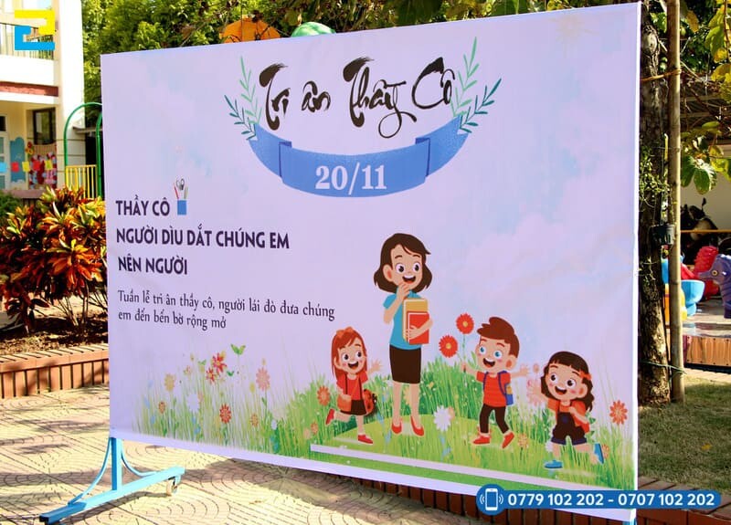 Standee Trang Tri 20 11