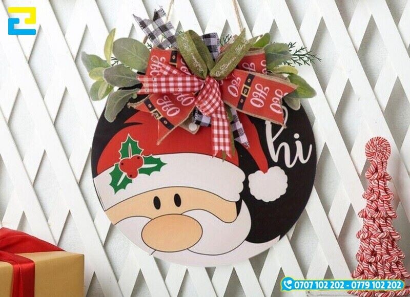 Chat Lieu Cua Bang Go Giang Sinh