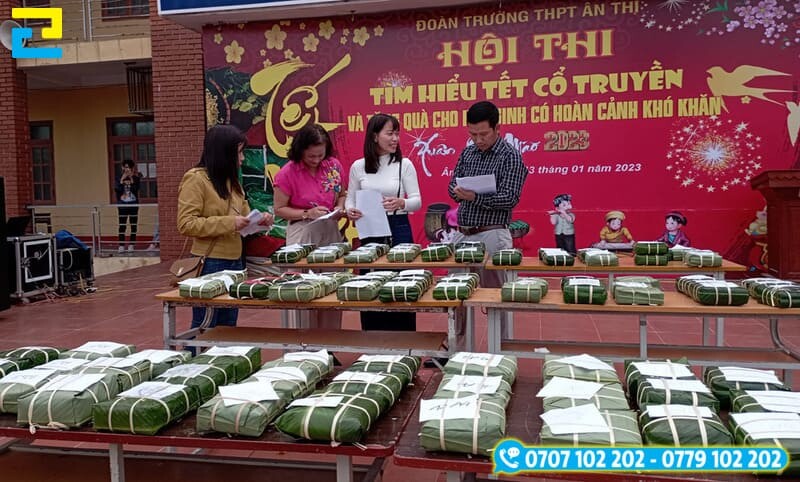 In An Trang Tri Tet Lop Hoc