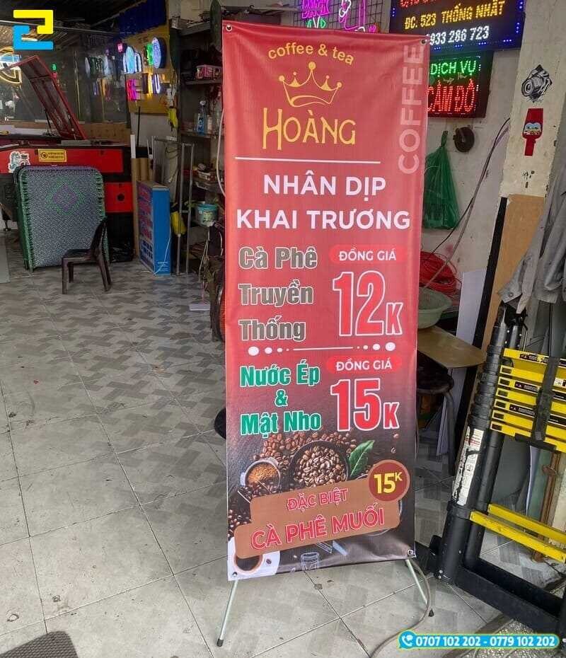Mau 6 Standee Khuyen Mai