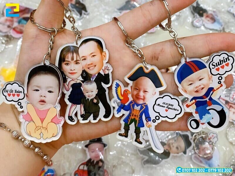 Goi Y Mot So Mau Thiet Ke Moc Khoa Chibi Gia Dinh