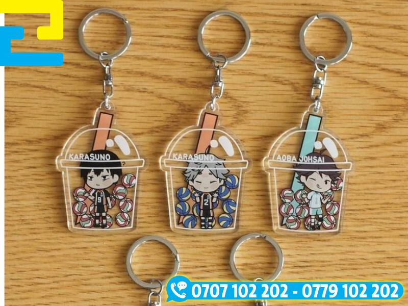 Móc khóa chất liệu mica ly nước