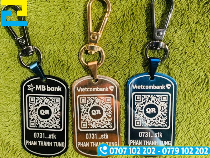 Móc khóa inox khắc qr bằng công nghệ in UV