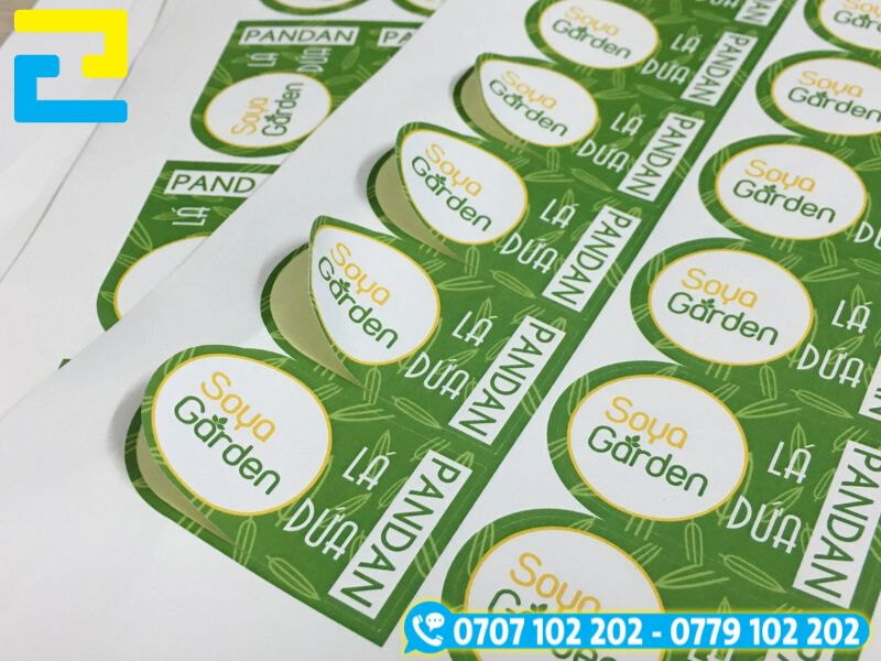 In tem nhãn decal màu trên chất liệu decal giấy