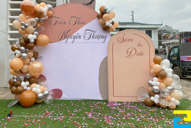 Các mẫu backdrop check in đẹp cho tiệc cưới