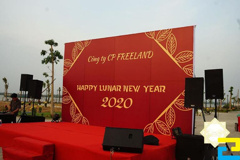 Backdrop tiệc tất niên