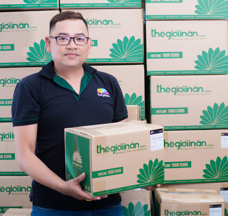 Thế Giới In Ấn hỗ trợ giao hàng miễn phí và giảm 5% cho đơn hàng Online với đa dạng mẫu mã nên khách hàng có thể thoải mái lựa chọn