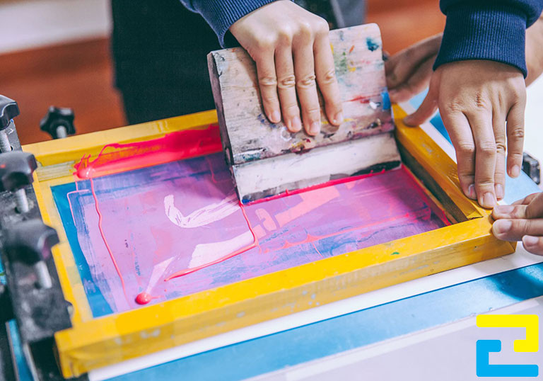 Nếu yêu cầu in lưới nhiều màu (3-4 màu) sẽ tốn khá nhiều thời gian in