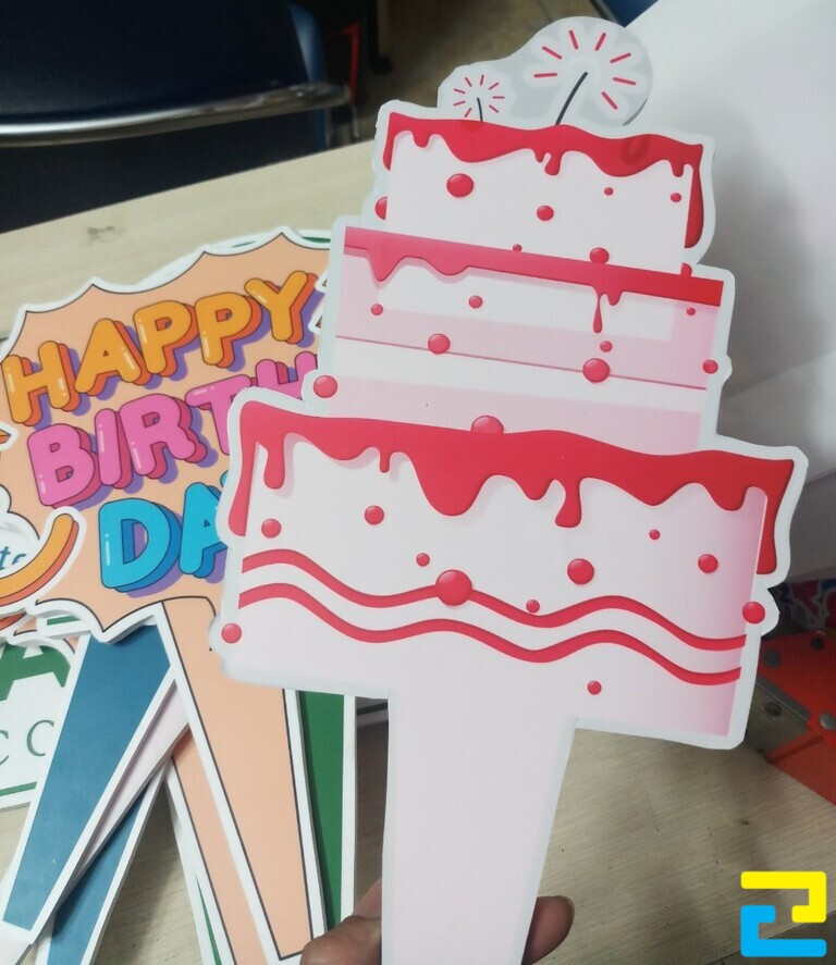 Mẫu Hashtag mừng sinh nhật in hình bánh kem