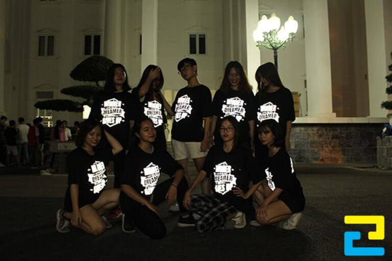 In phản quang lên áp dùng làm ảo tập thể