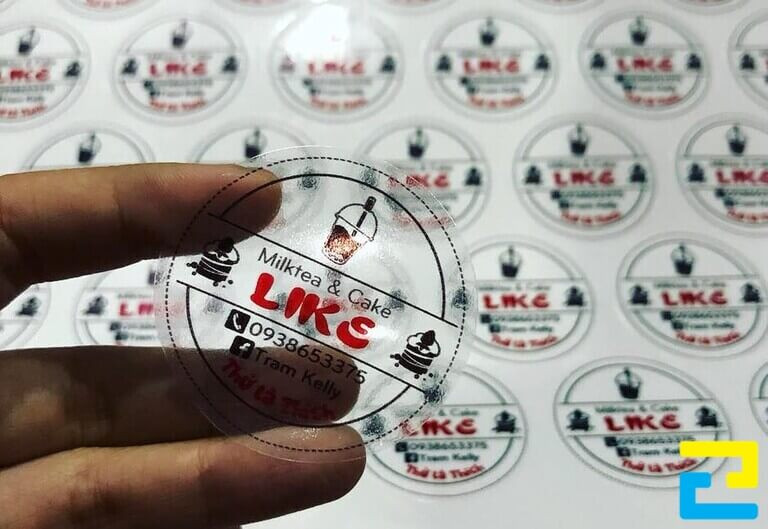 Mẫu logo trà sữa bằng Decal trong