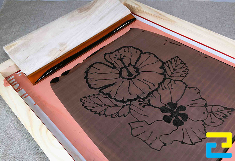 Kỹ thuật in lụa phù hợp với in số lượng ít